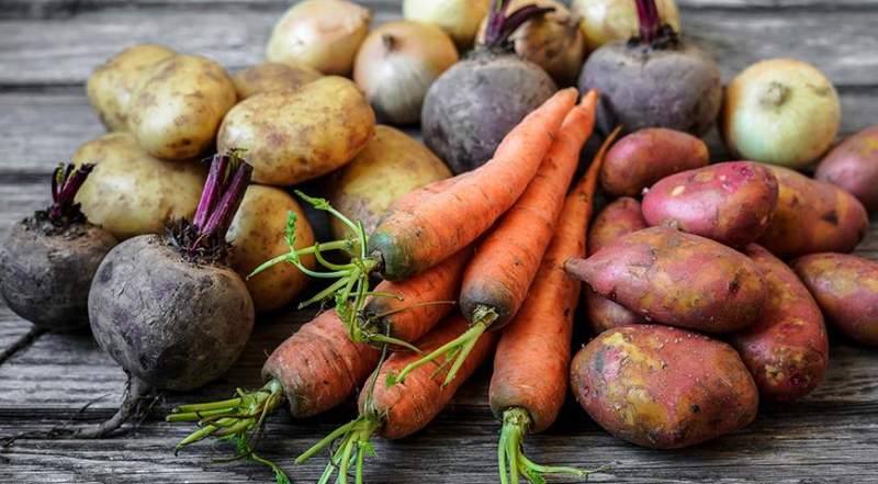 Как сохранить картофель, морковь и свеклу до весны: 5 вариантов хранения урожая корнеплодов